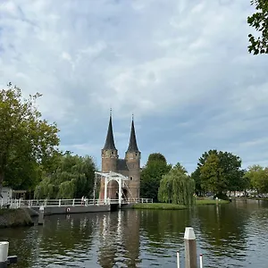 Beautiful House In Appartement Delft