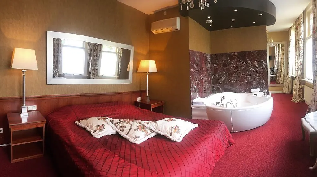 Hotel Johannes Vermeer Delft 3*,